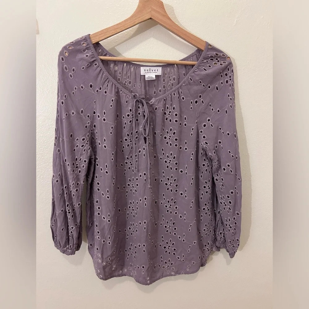 Velvet by graham spencer lavender‎ eyelet top